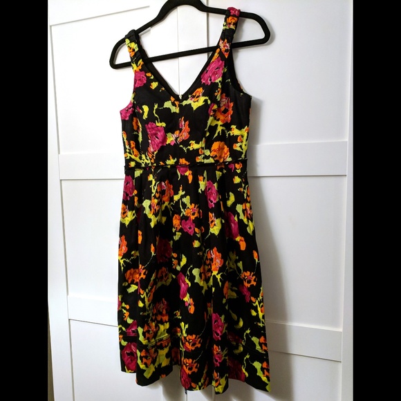 NWT Kay Unger Fit & Flare Neon Black Floral Dress - Size 6 - Picture 2 of 8
